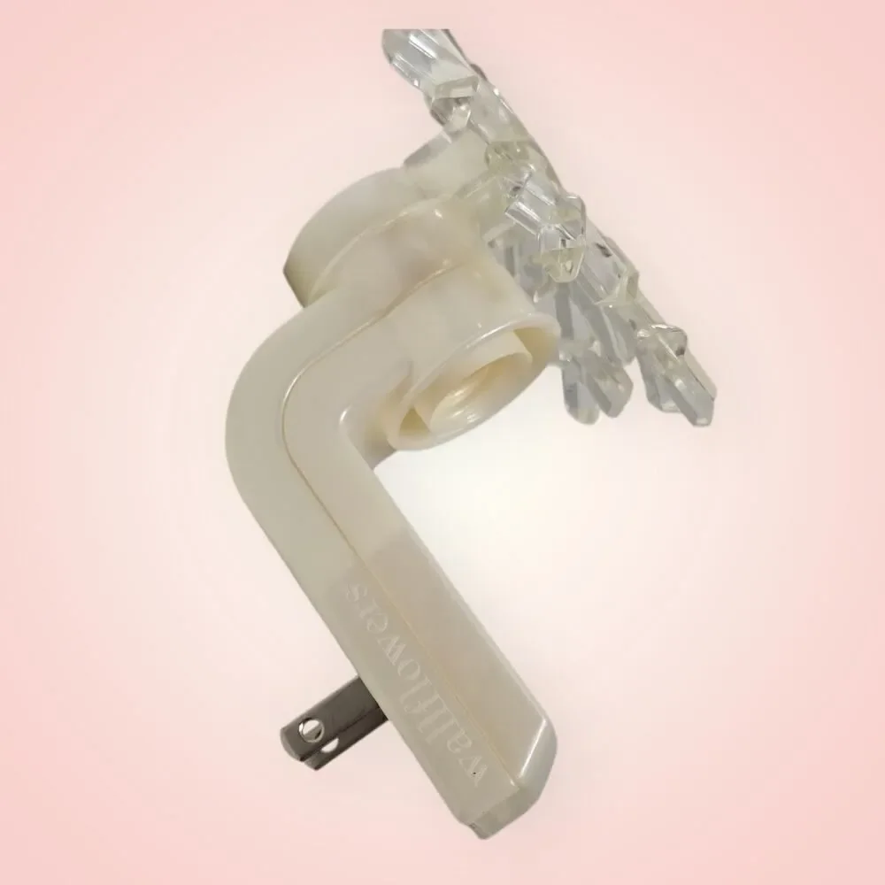 Bath‎ & Body Wallflowers fragrance Diffuser Plug in - clear snowflake - Picture 3 of 8